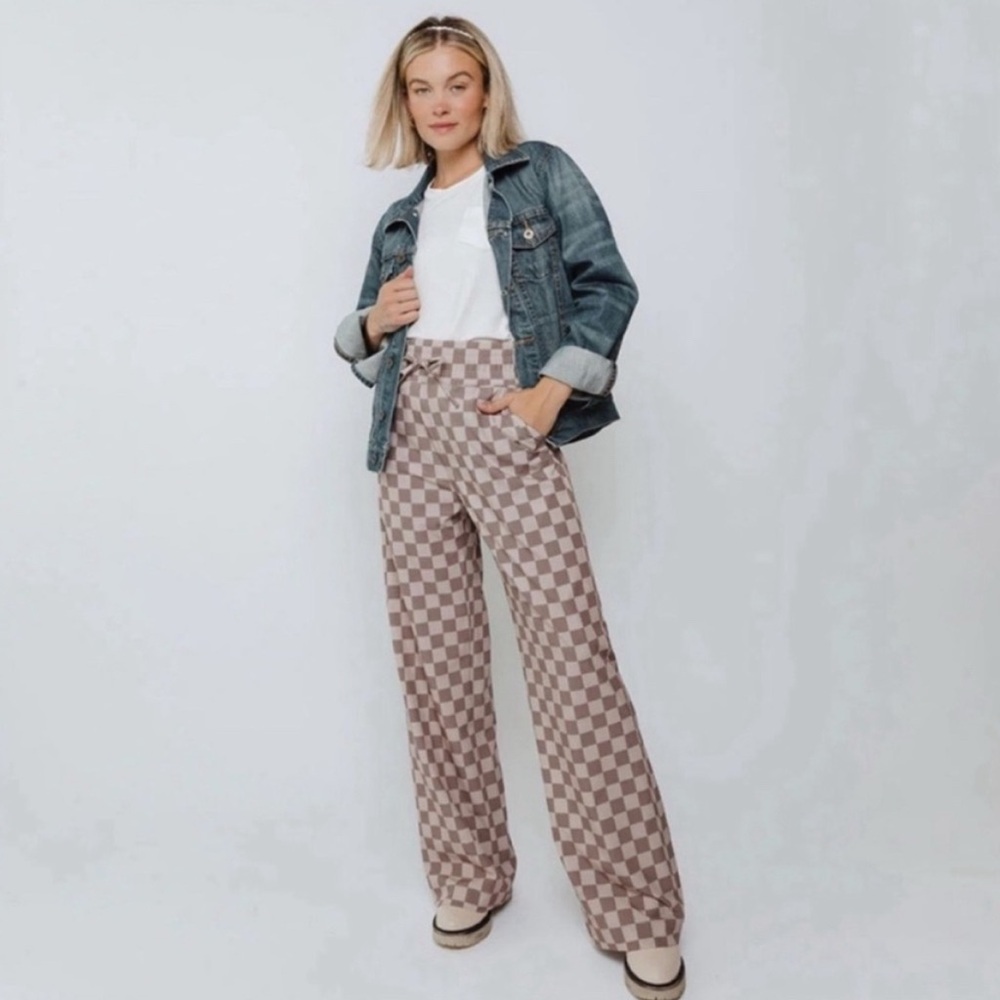 Albion Checkered Wide Leg Pants in Brown/Taupe